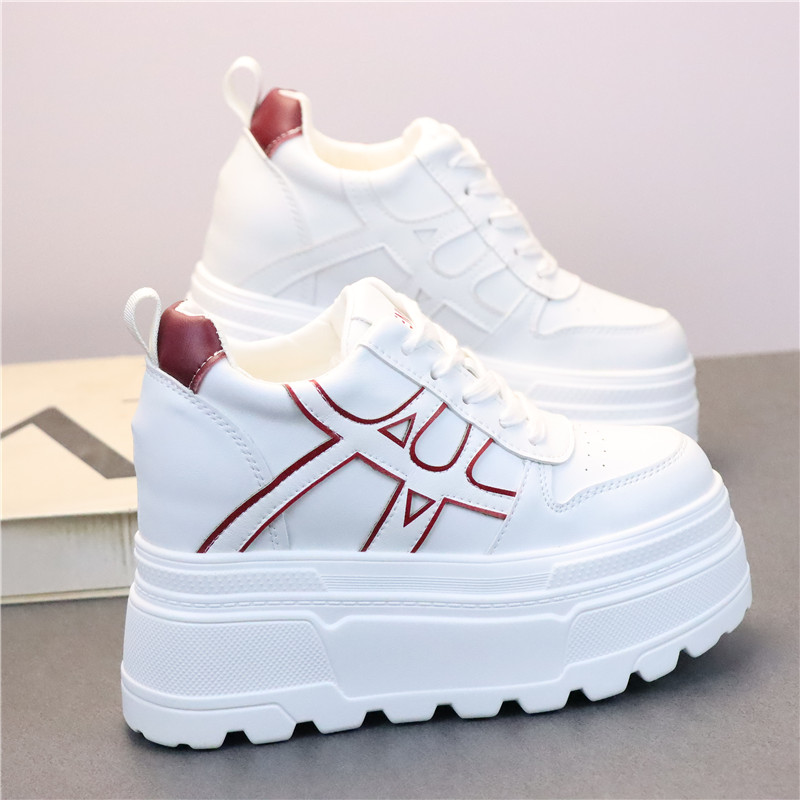 Women Shoes For Winter - Białe sneakersy na grubej podeszwie podwyższającej