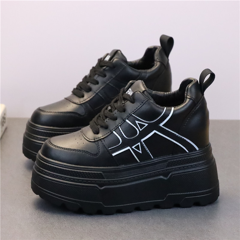 Białe sneakersy na grubej pode – Women Shoes For Winter recenzja i cena