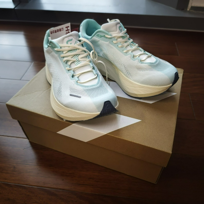 Buty do biegania DYNAFISH dla  – Women'S Shoes Vs Men'S Size recenzja i cena