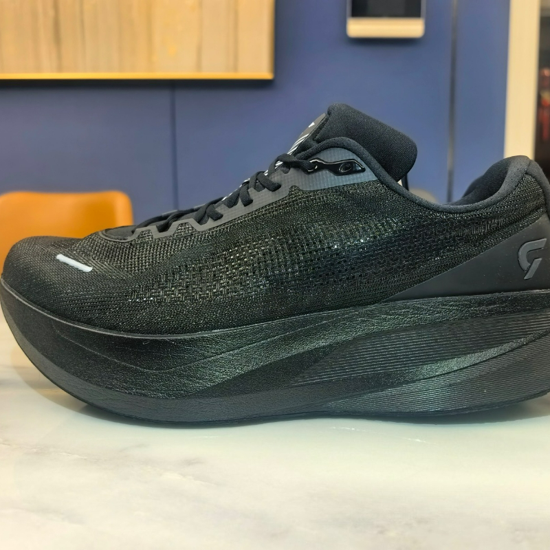 Buty do biegania DYNAFISH dla  – Women'S Shoes Vs Men'S Size recenzja i cena