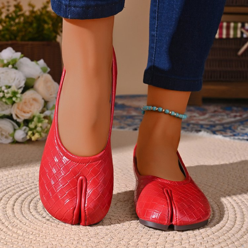 Niszowe buty z dzielonym palce – Slip On Mule Flat recenzja i cena